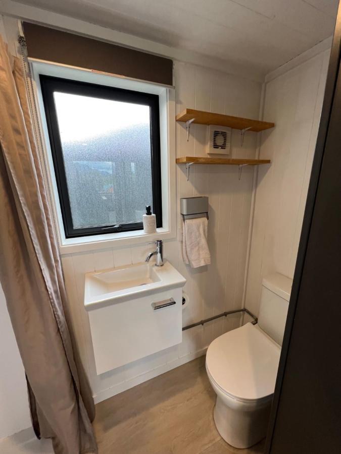 Tiny House With Mountain Views, Indoor And Outdoor Fire, Private Courtyard Garden Apartment วานากา ภายนอก รูปภาพ